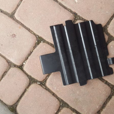 OBUDOWA AKUMULATORA OPEL ASTRA IV J 13284552