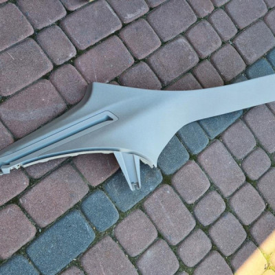 Plastik prowadnica bagaznika Opel Insignia B
