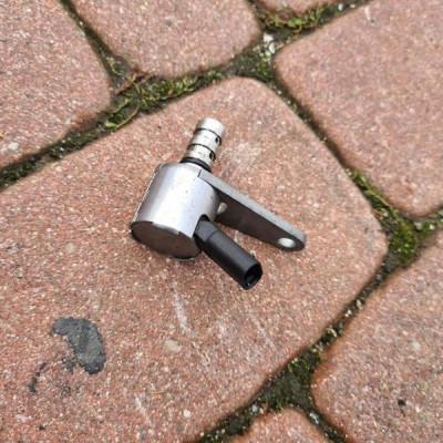 Czujnik moduł oleju 1.6CDTI Opel Astra K 55491644