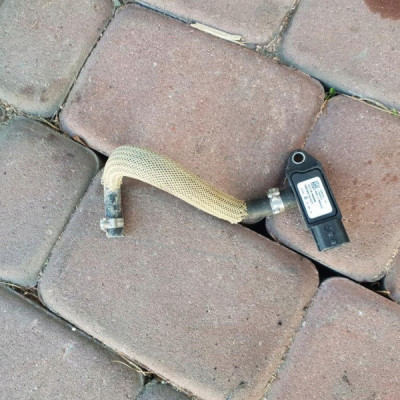 Czujnik ciśnienia Vivaro B Trafic III 227709604R