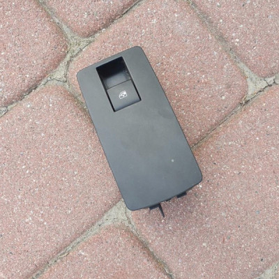 PRZEŁĄCZNIK SZYBY PRZÓD PRAWY INSIGNIA 22915102