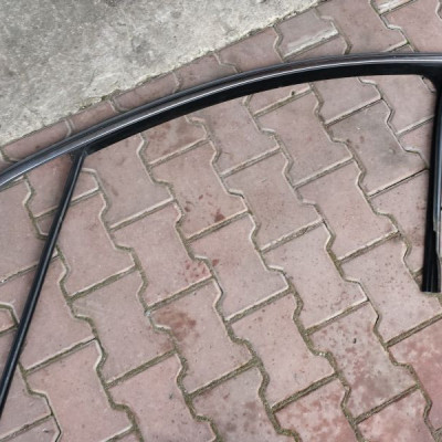 Uszczelka listwa zgarniacz chrom Opel Insignia