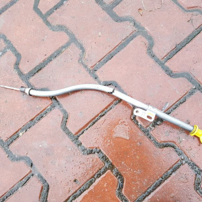 Bagnet oleju 111518504R R9M D450 Vivaro Trafic III