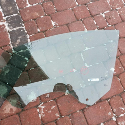 Szyba przód przednia lewa Opel Astra K V 2017r