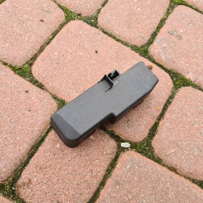 Obudowa bezpieczników Opel Insignia 13222785