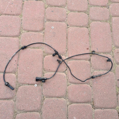 Czujnik ABS przód Opel Insignia B 84149055
