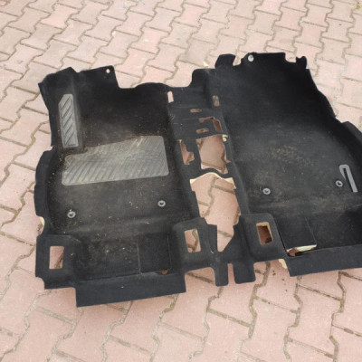 Dywan wykładzina przód przednia Opel Zafira C