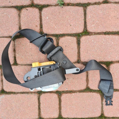 Napinacz pasa kierowcy lewy Opel Insignia 12848365