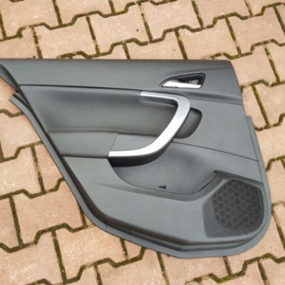 Boczek tył tylny skóra skórzany Opel Insignia