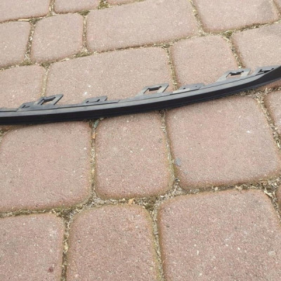 Listwa dolna zderzaka przód Opel Astra K 13469544