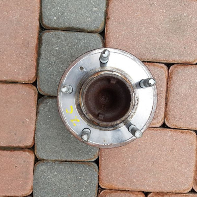 Piasta łożysko tył Opel Zafira C TOURER 13577407