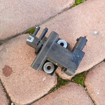 Zawór podciśnienia 1.6 Opel Astra K V 55599948