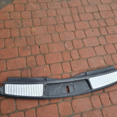 Plastik pasa tył kombi Opel Insignia 13222434