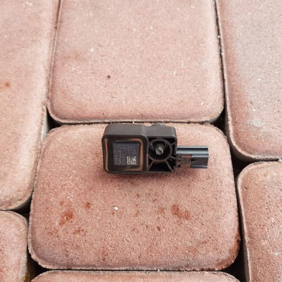 Czujnik uderzeniowy boczny OPEL INSIGNIA 13502341