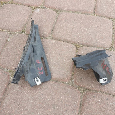 Uchwyty dolne lampy mocowania P Opel Zafira C