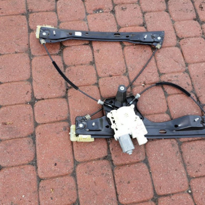 Podnośnik szyby przód Opel Astra K V 39142316