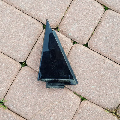 Zaślepka drzwi lewy tył Audi Q3 2017r 8U0853273