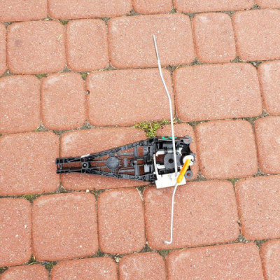 Podstawa klamki lewa przednia Opel Zafira C