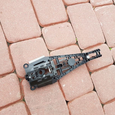 Podstawa klamki drzwi Opel Zafira C 13583833