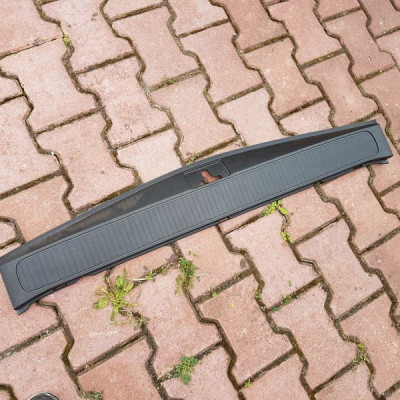 Obudowa pasa tył bagażnika Opel Zafira C 13289563