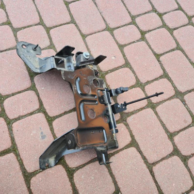 Podstawa akumulatora Opel Insignia B 84116582