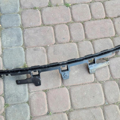 Grill atrapa slizg uchwyt Opel Insignia B 39107472