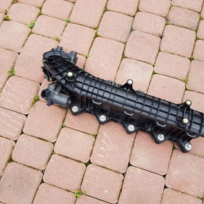 Kolektor ssący 2.0 170KM Opel Insignia 55488212