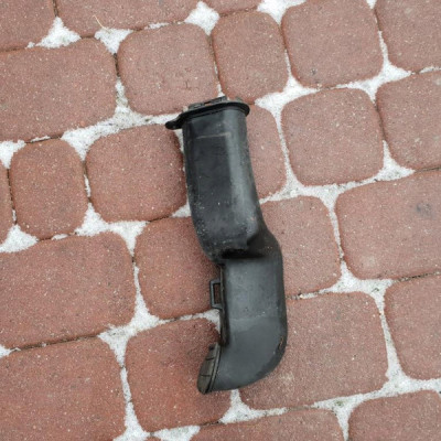 Rura przewód łapacz Opel Astra K V 13473357