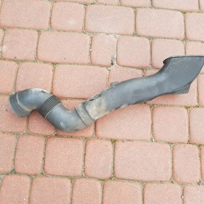 Rura powietrza Opel Meriva A 55556583