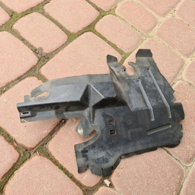 Obudowa osłona chłodnicy Opel Insignia B 13444893