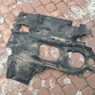 Wyciszenie komory silnika Opel Combo D