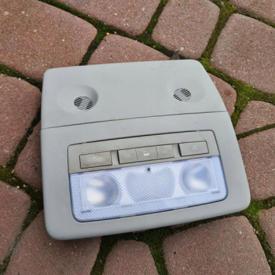 Lampka podsufitki kabiny Opel Meriva B 13275997