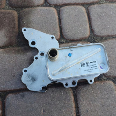 Chłodnica oleju Opel Insignia 55495019