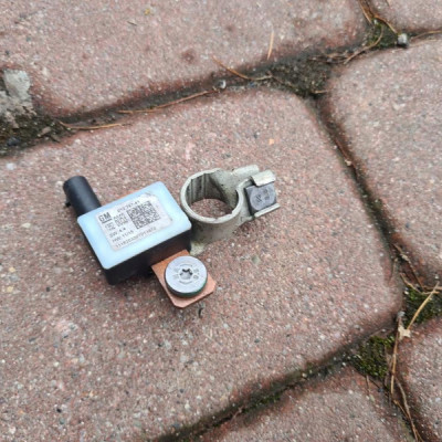 Klema minusowa przewód Astra K V 13526053