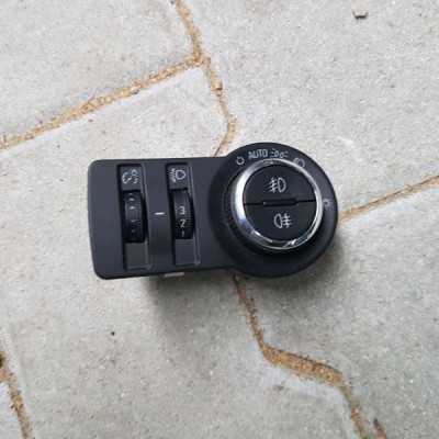 WŁĄCZNIK PRZEŁĄCZNIK ŚWIATEŁ INSIGNIA 13268694