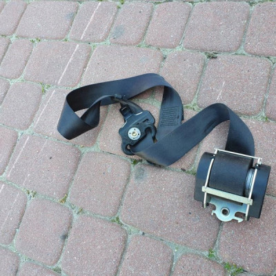 Pas przód przedni VIVARO TRAFIC PRIMASTAR 2013r