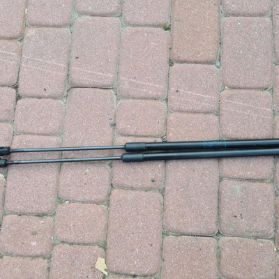 Podnośnik teleskop klapy Opel Insignia B 39227861