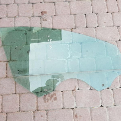 Szyba przód przednia boczna Opel INSIGNIA 2009