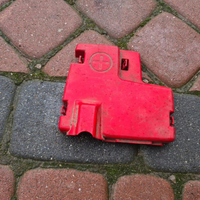 Osłona pokrywa klemy Movano B Mater III 8200463743