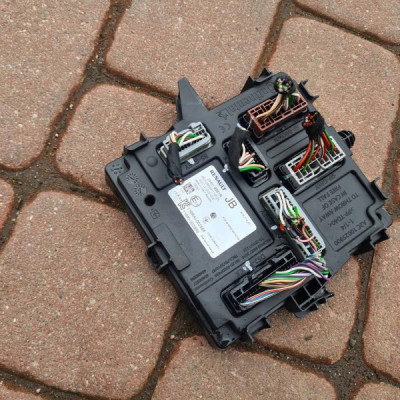 Sterownik BCM modul Renault Captur II 2 284B19561R