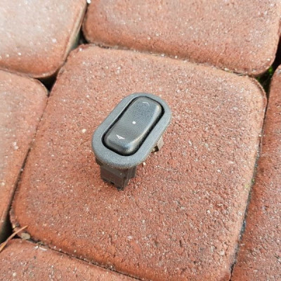 Przełącznik przycisk szyb Opel Meriva A 13363102