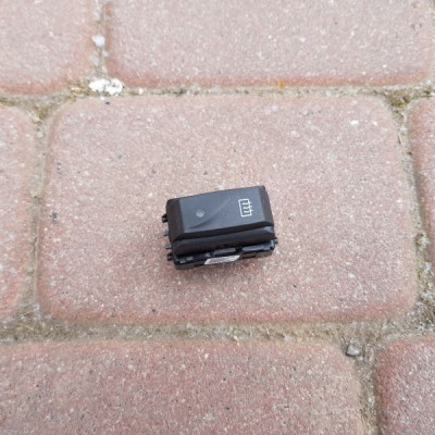 Włącznik podgrzewania szyby Vivaro B 253508347R