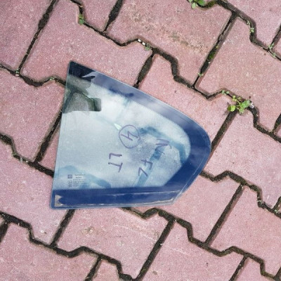 Szyba tył tylna drzwi boczna Opel INSIGNIA 2014