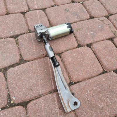 Silniczek fotela EU Opel Insignia 8358399 10