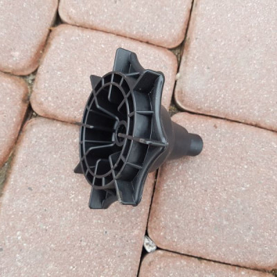 Sruba nakrętka koła zapas Opel Insignia 13305591