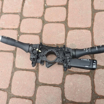 Przełacznik manetki Renault Captur II 2 255675601R