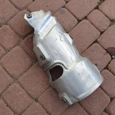 Obudowa termiczna Adblue 1.6t Opel Astra K V