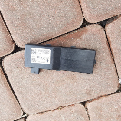 Sterownik centralnego zamka Opel Insignia 13583333