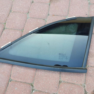 Szyba tył tylna prawa kombi Opel Astra K V 5 2018r