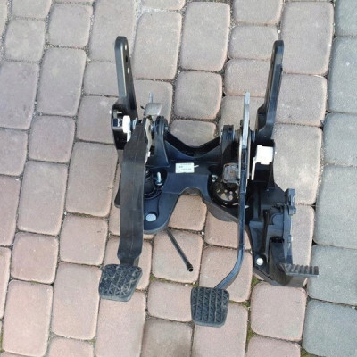 Komplet pedałów Europa Opel Zafira C 39032869